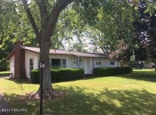 82031 47th St, Decatur, MI 49045