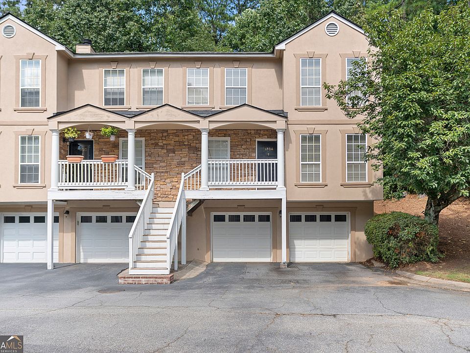 1st image of 1104 Masons Creek Cir