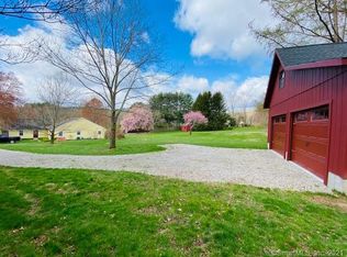 72 N Canterbury Rd, Canterbury, CT 06331