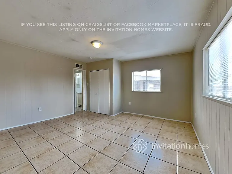 5611 N 65th Ave — Photo 11