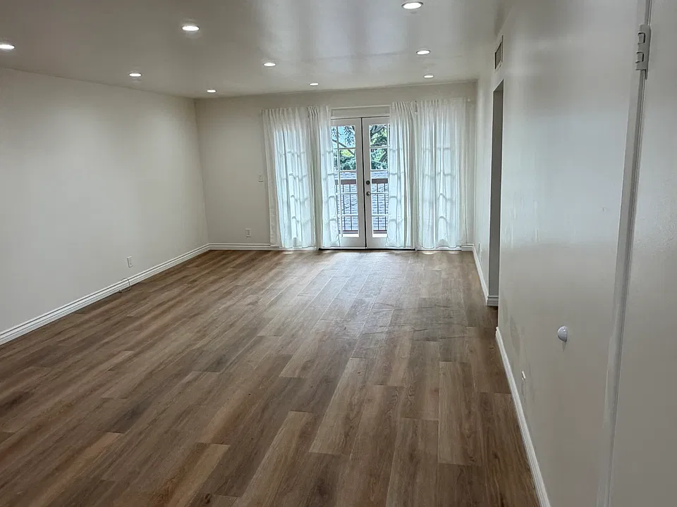 1168 Alameda Ave #102