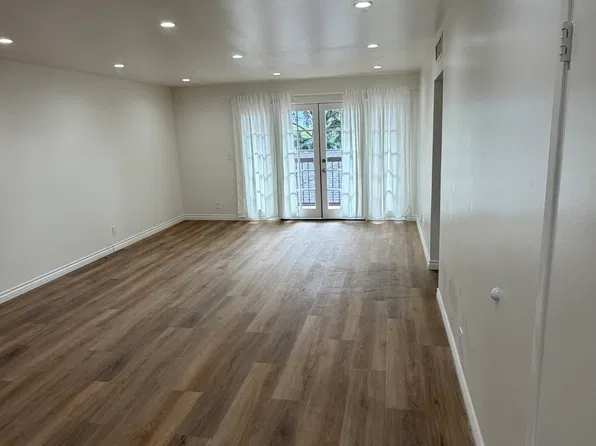 1168 Alameda Ave APT 102, Glendale, CA 91201