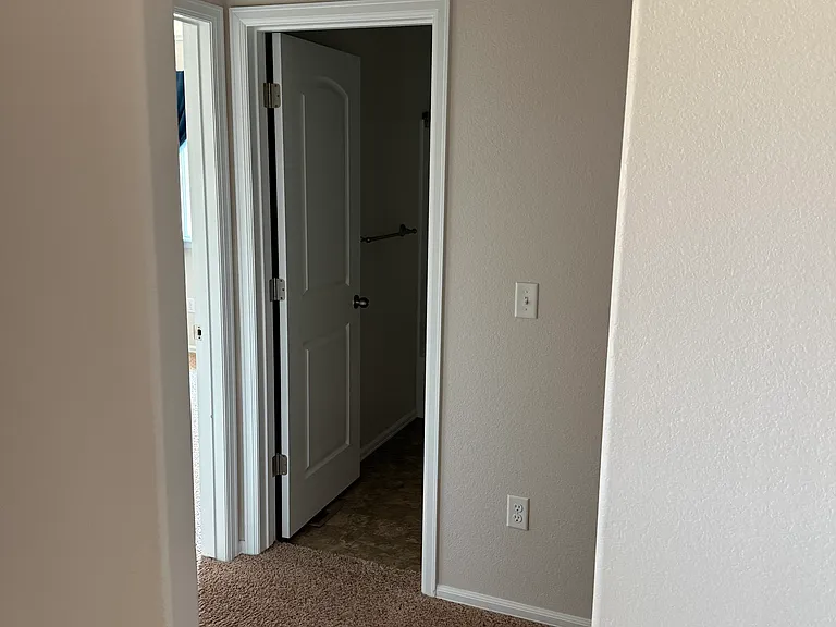 908 W Union Ave — Photo 14
