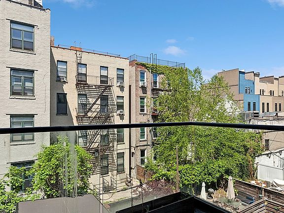 5th image of 29 Lexington Ave #3B