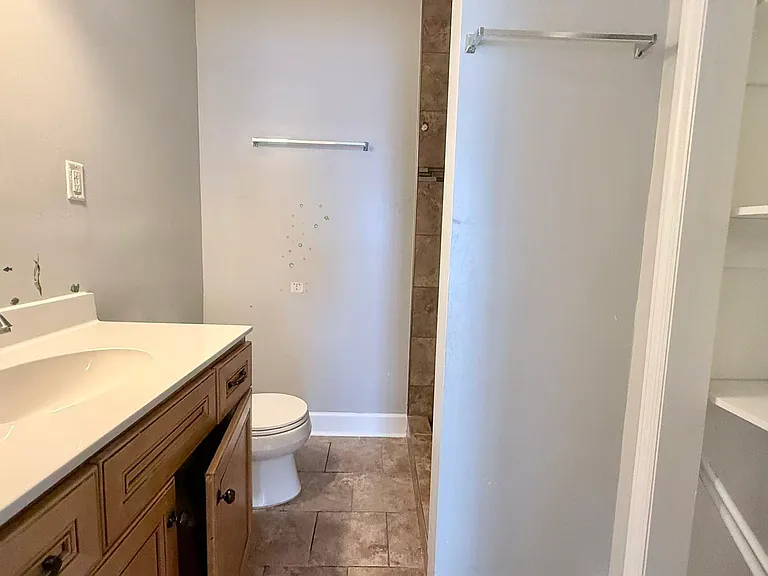3533 Wood Bridge Dr — Photo 20