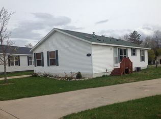 774 Hawthorne Ln, Traverse City, MI 49686