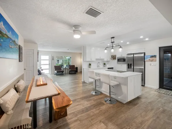 336 Cypress Lane, Palm Springs, FL 33461