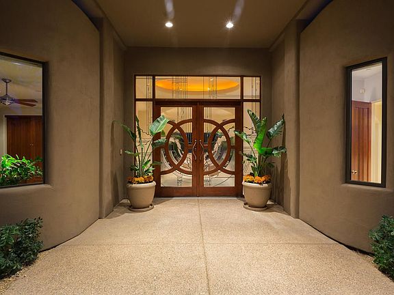 Entrance1_MLS