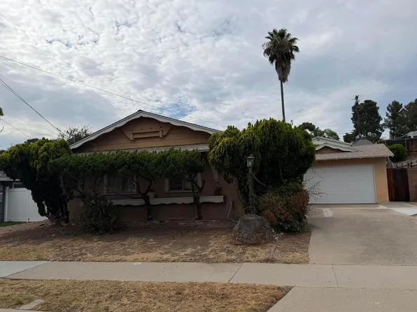 8262 Beaver Lake Dr, San Diego, CA 92119