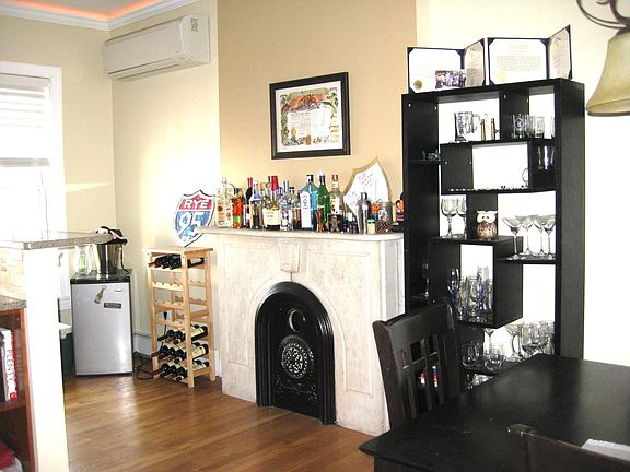 3rd image of 83 Olive St #L2