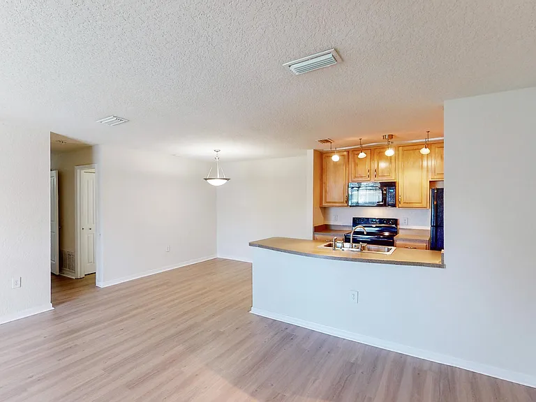 The Breyley Apartments — Photo 14