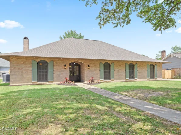 12 Rue De Verger, New Iberia, LA 70563