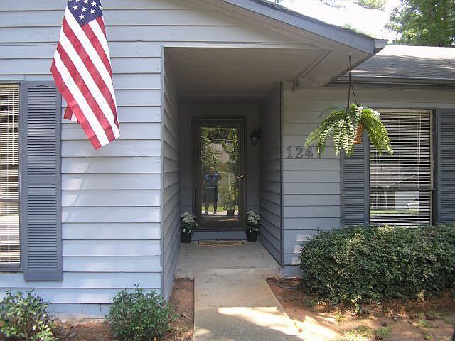 1st image of 1247 Brays Mill Trce