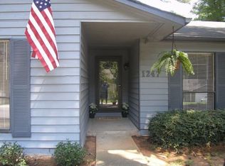 1247 Brays Mill Trce, Lawrenceville, GA 30044