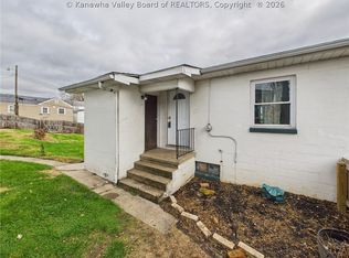 2314 Kanawha Ter, Saint Albans, WV 25177