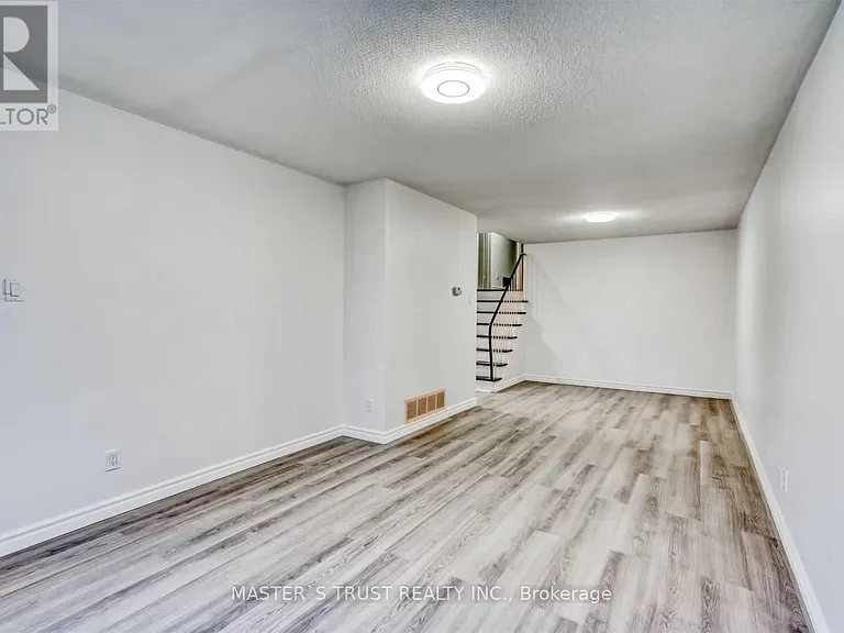 1473 Freeport Dr #MAIN — Photo 6