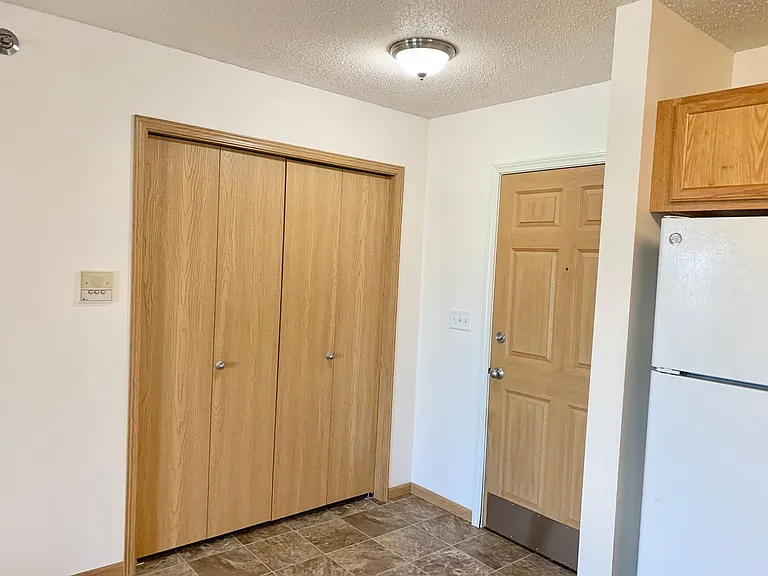 Huntington Pointe II — Photo 6