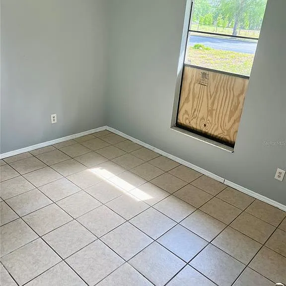 2321 SW 31st Pl #2 — Photo 14