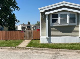 3112 Kennedy Ln, Waterloo, IA 50701