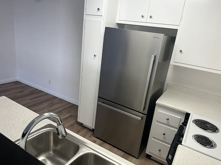 Beachwood Village Apartments — Photo 122