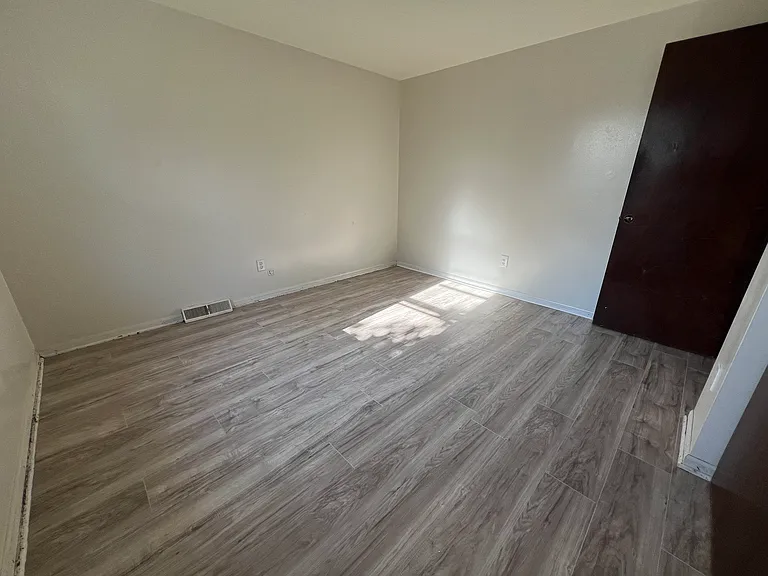 26 Sherry Dr #UPPER — Photo 3