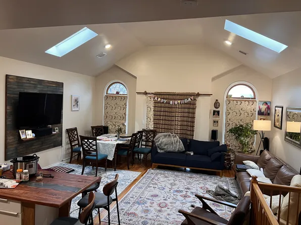 260 Boyd Avenue image 4 of 21