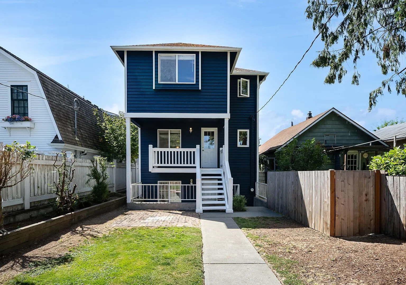 3Bd/3.25Ba Seattle Home — Photo 3