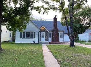 1233 SW Webster Ave, Topeka, KS 66604