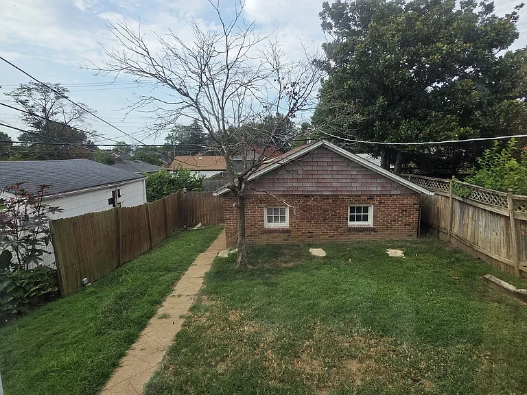 6731 Lansdowne Ave — Photo 11