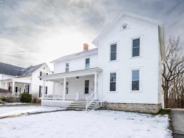 1033 Hayes Ave, Fremont, OH 43420