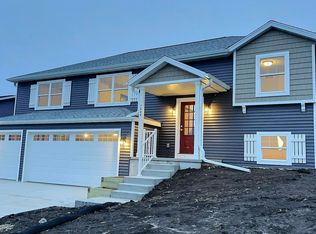 1045 Susan Crst, Black Earth, WI 53515