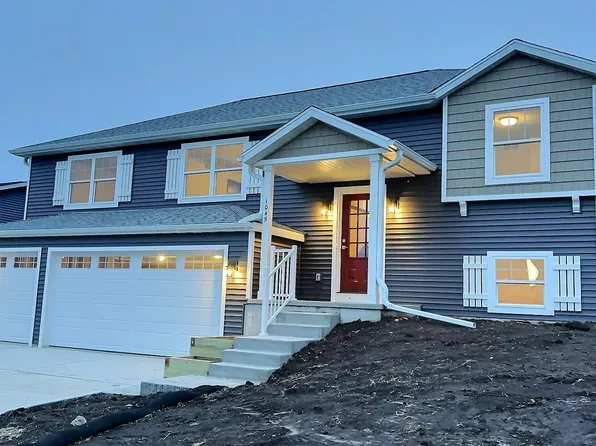 1045 Susan Crst, Black Earth, WI 53515