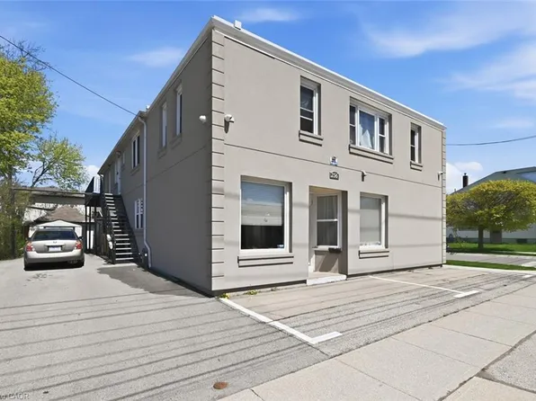 256 Lincoln St, Welland, ON L3B 4N1