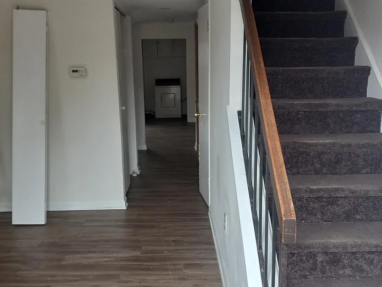 719 Myrtle Ave — Photo 13