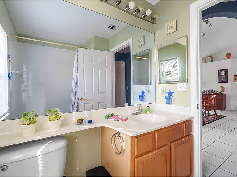 5260 Grande Palm Cir — Photo 21