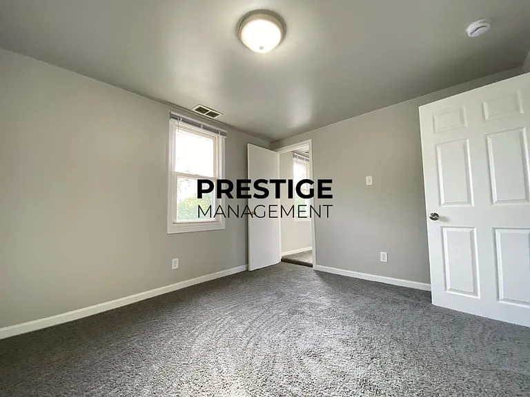 1236 W 17th Ave — Photo 9