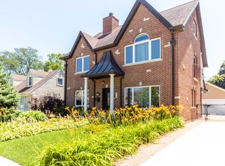 7143 Foster St, Morton Grove, IL 60053