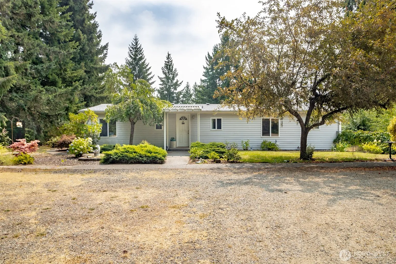 500 NE Larson Lake Road photo 1