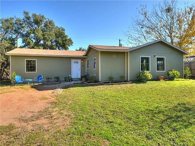 1st image of 615 Pecan Ln