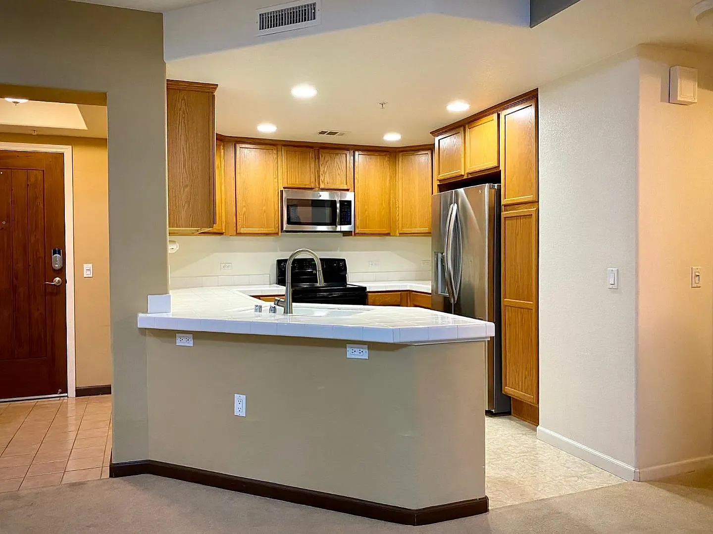 2 bed, 1229 sqft, $3,650 — Photo 1