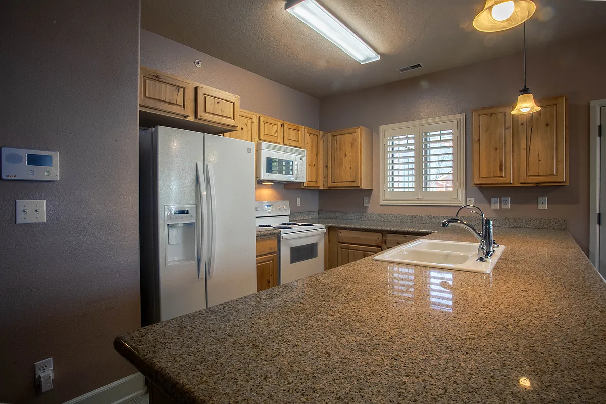 Building Photo - 6670 Spurwing Loop #207