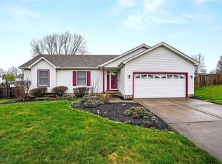 6874 Berry Blossom Dr, Canfield, OH 44406