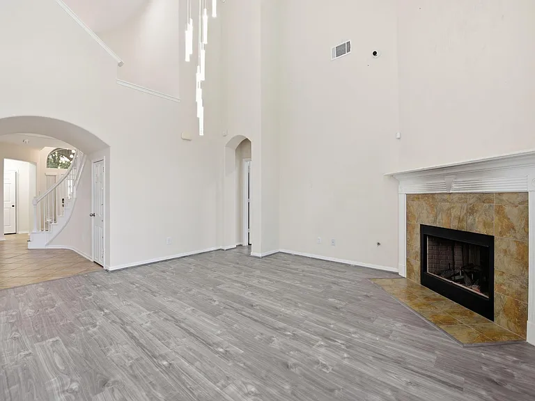 5002 Rollingstone Rd — Photo 15