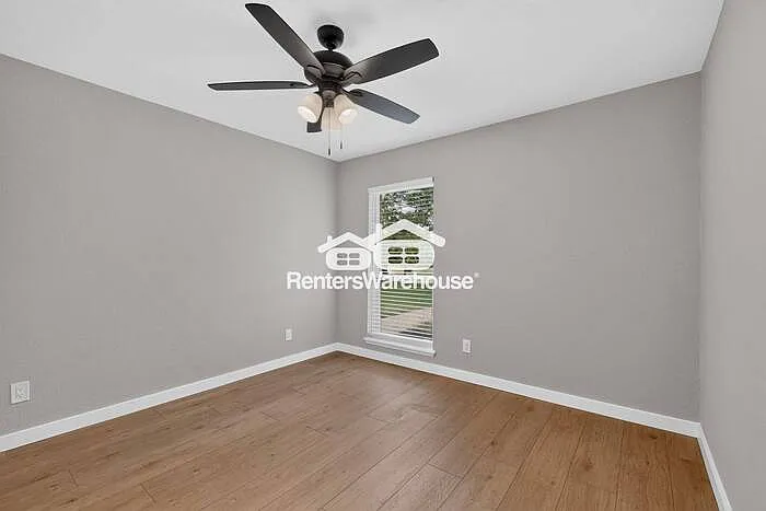 1207 Creekwood Ct — Photo 33