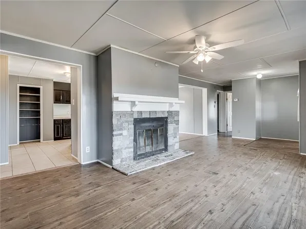 6360 Futurity Dr, Harrah, OK 73045