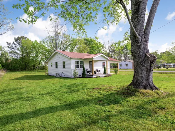 301 High St, Stevenson, AL 35772