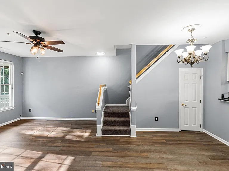 19401 Caravan Dr — Photo 3