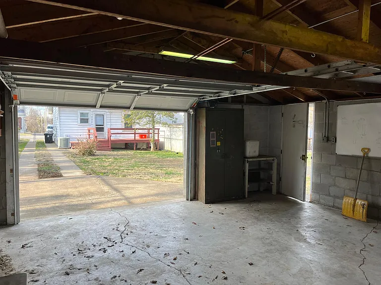 Spacious garage for parking or extra storage