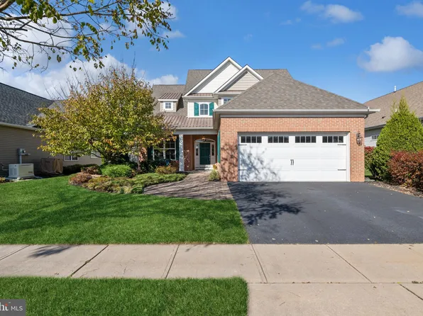 20 Tuscany Dr, West Windsor, NJ 08550
