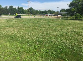 801 18th St, Charleston, IL 61920